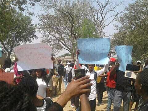 UNILORIN NEW STUDENTS PROTESTING FOR NOT BEEN CLEARED Post Image 2 | Forum - My Exam Point